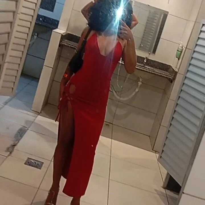 Lais_072738 — FansOnlyX creator profile