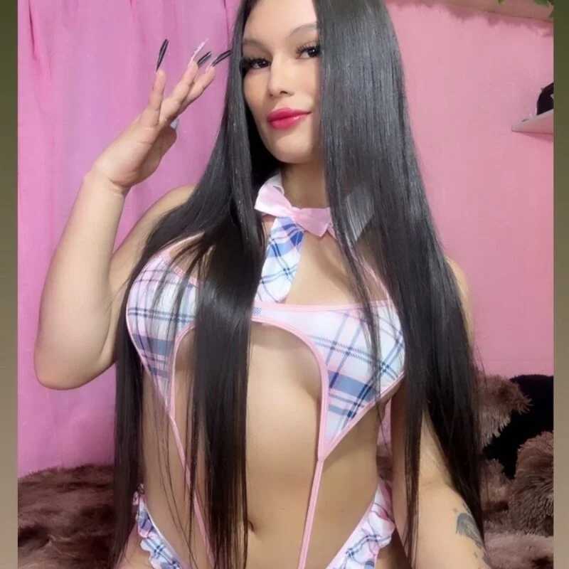 foxx_evelyn — FansOnlyX creator profile