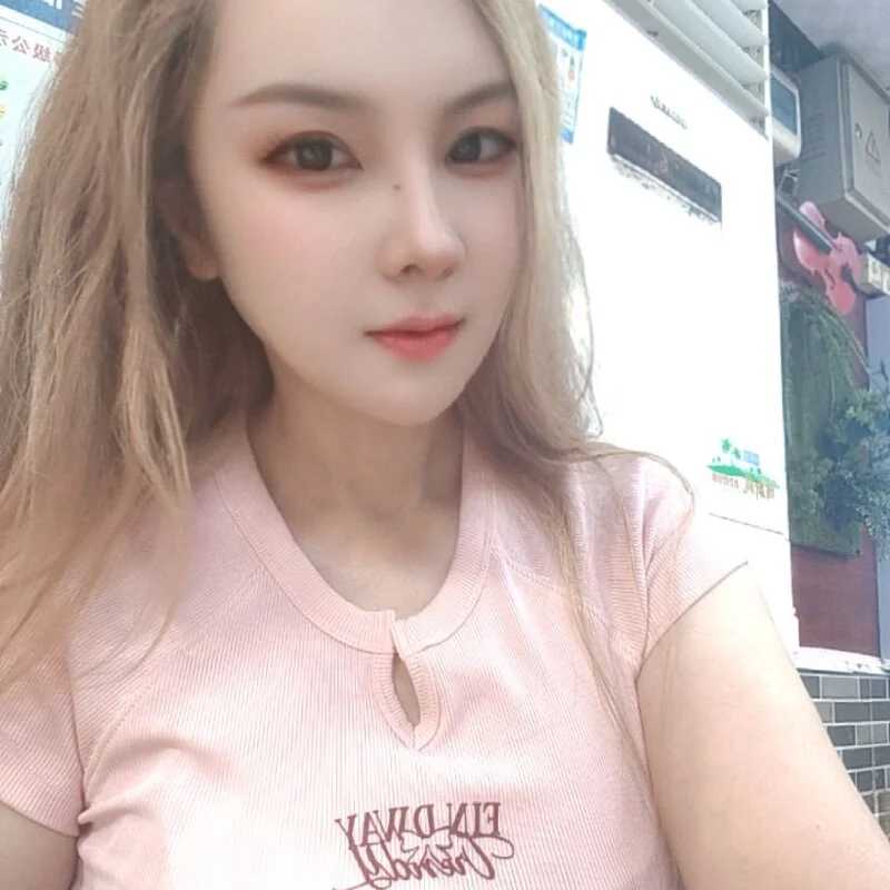 hunxuenvlang — FansOnlyX creator profile
