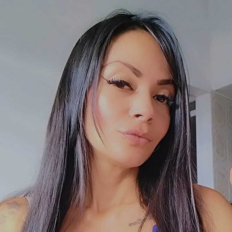 Anahiv — FansOnlyX creator profile