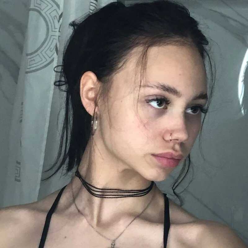 Young_gothbabe — FansOnlyX creator profile