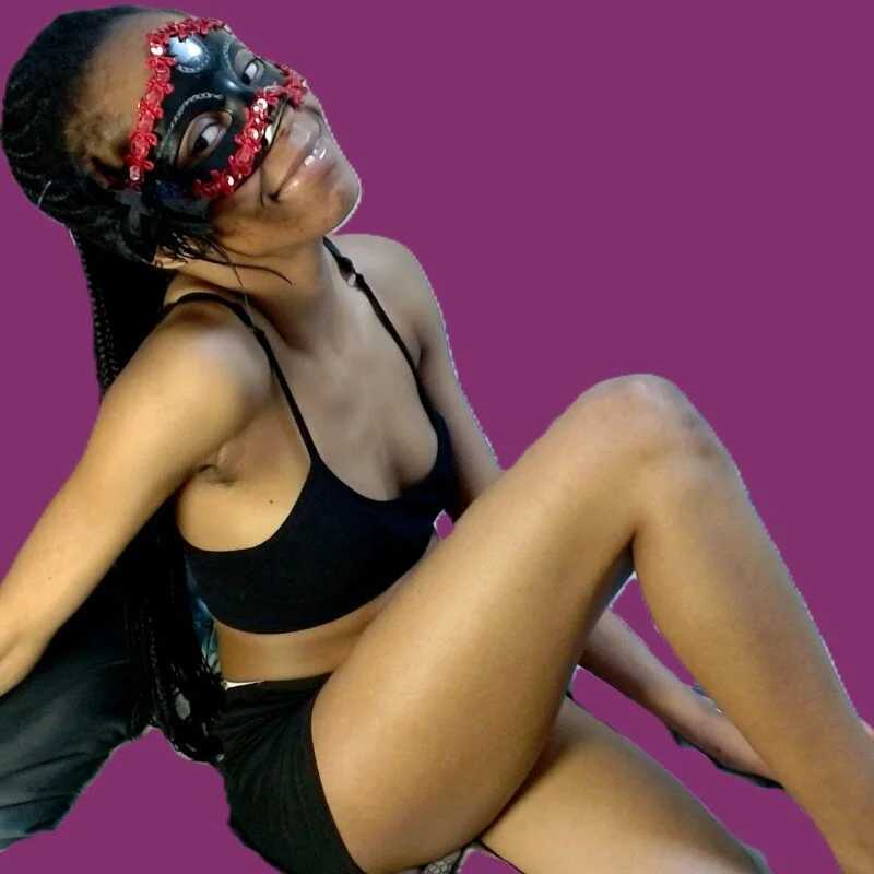 Sexystrawberryxx — FansOnlyX creator profile