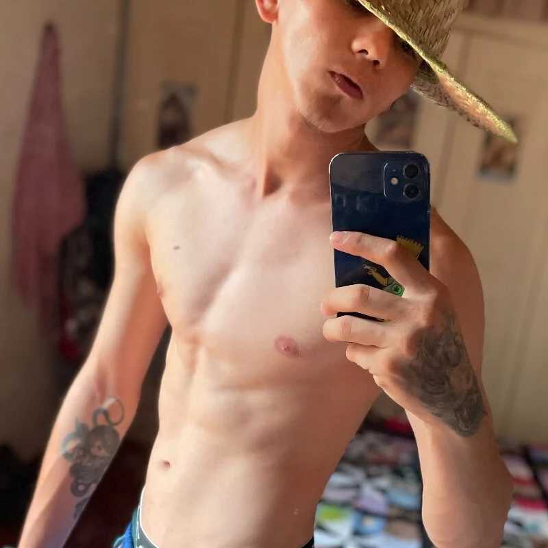 Felipelebleu — FansOnlyX creator profile