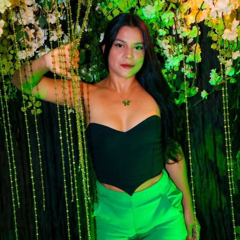 MiaBellefort — FansOnlyX creator profile