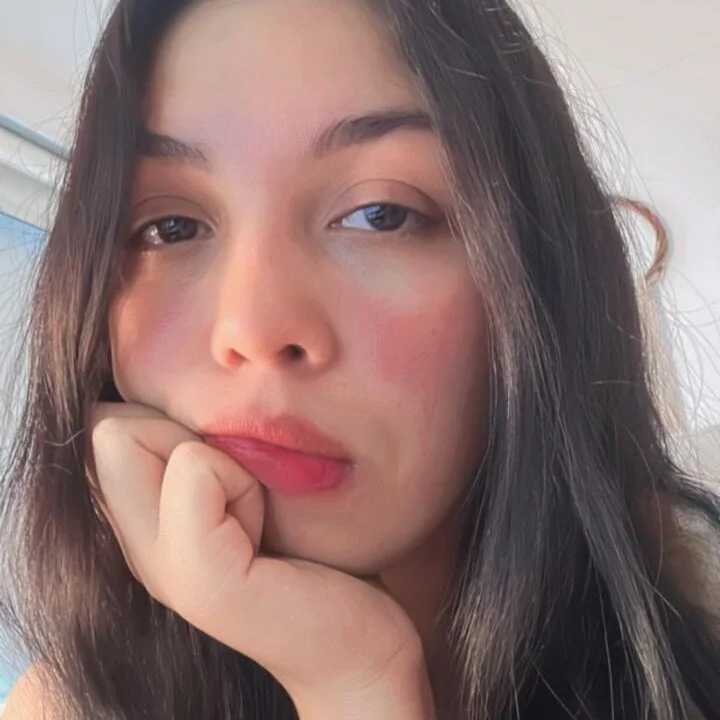 PollySaez — FansOnlyX creator profile