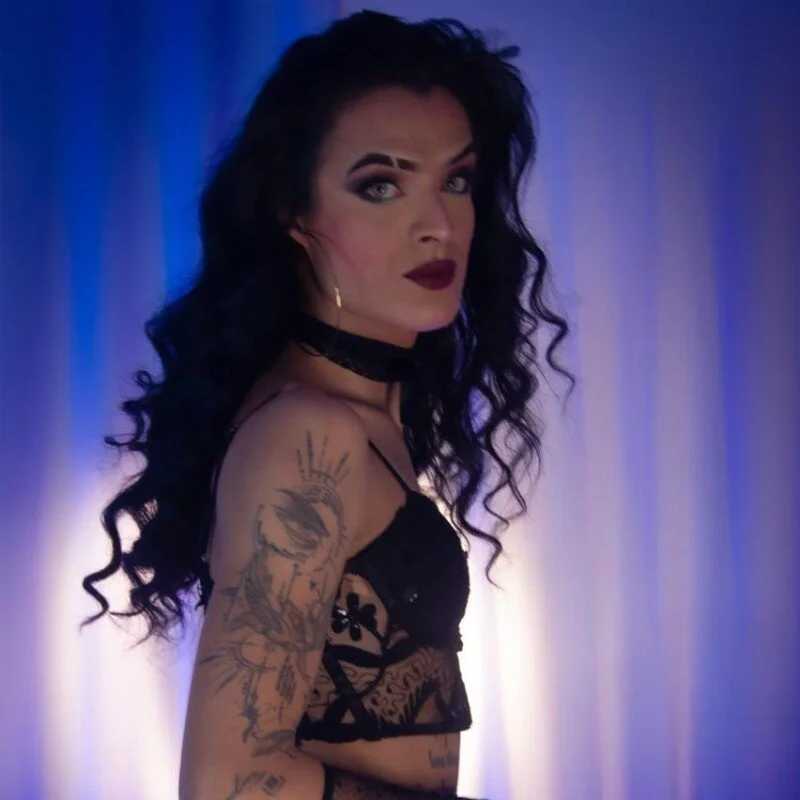 lilith_bridgerton — FansOnlyX creator profile