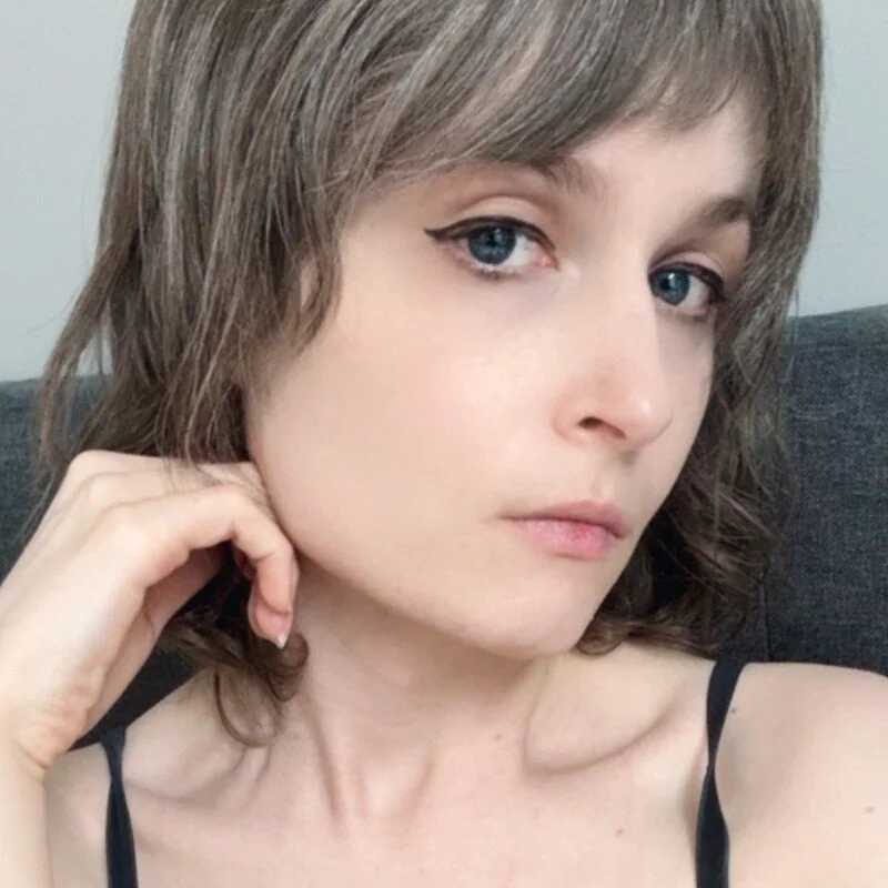 lyssaxoxx — FansOnlyX creator profile