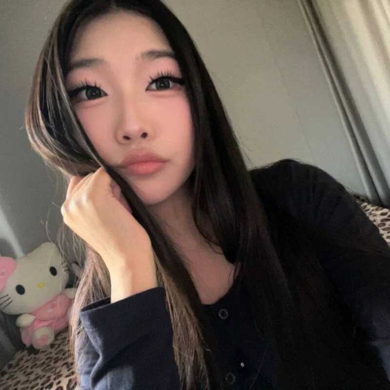 EvitaPasquel — FansOnlyX creator profile