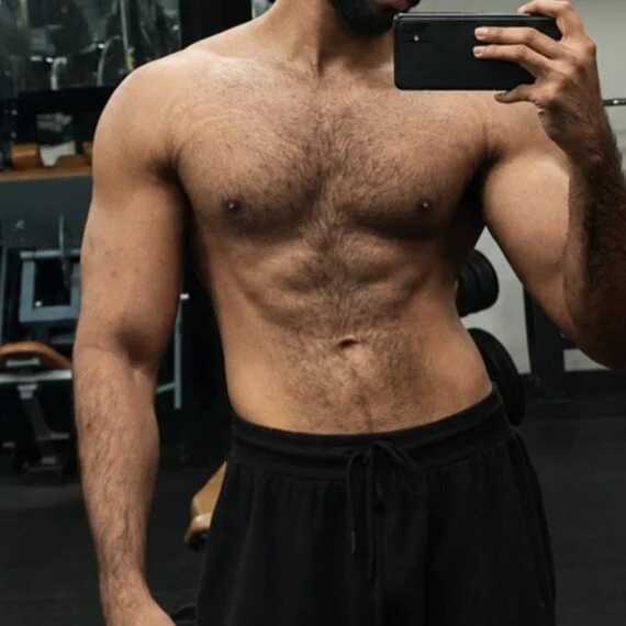 muscularguywithbigcock — FansOnlyX creator profile