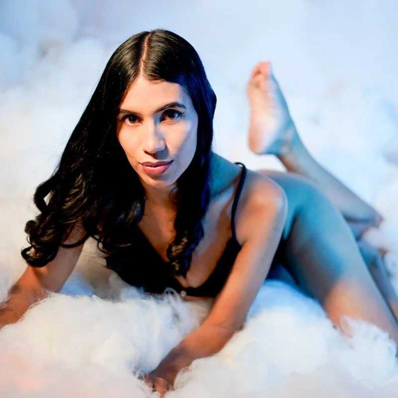 SamanthaLaurent — FansOnlyX creator profile