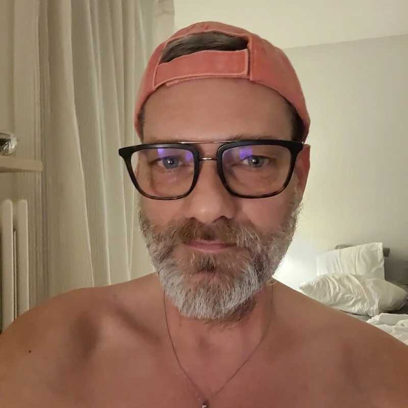 Thomster72 — FansOnlyX creator profile