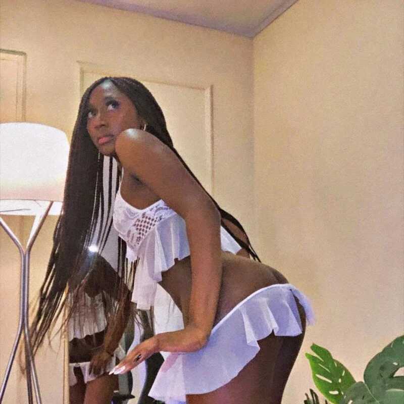 Naelith_ — FansOnlyX creator profile
