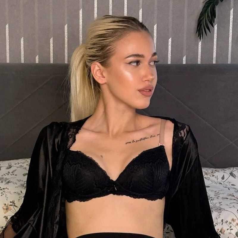 ChloexBarbie — FansOnlyX creator profile