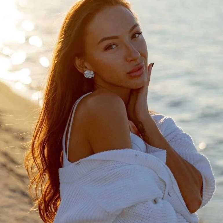 LinaMoonn_ — FansOnlyX creator profile