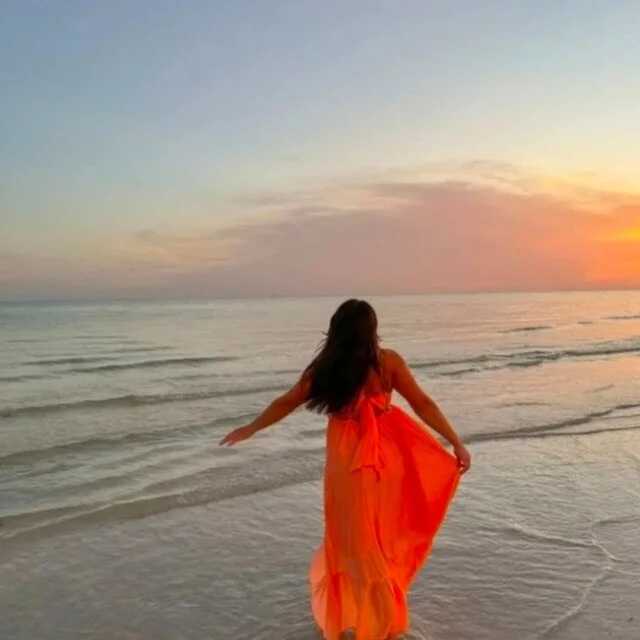 Missdelhii — FansOnlyX creator profile