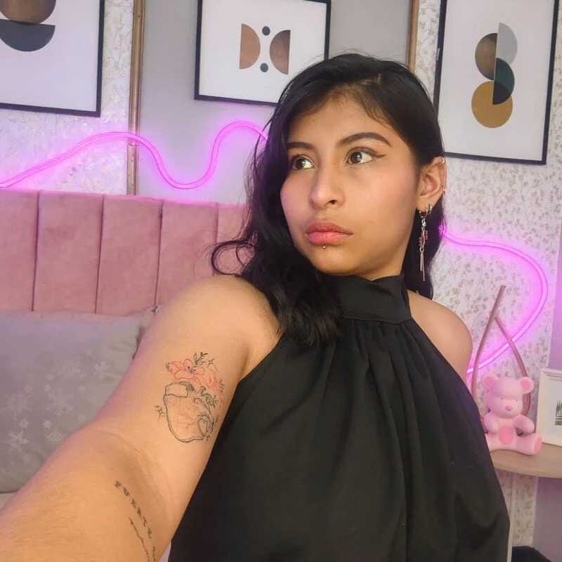 NATALIABREITONS — FansOnlyX creator profile