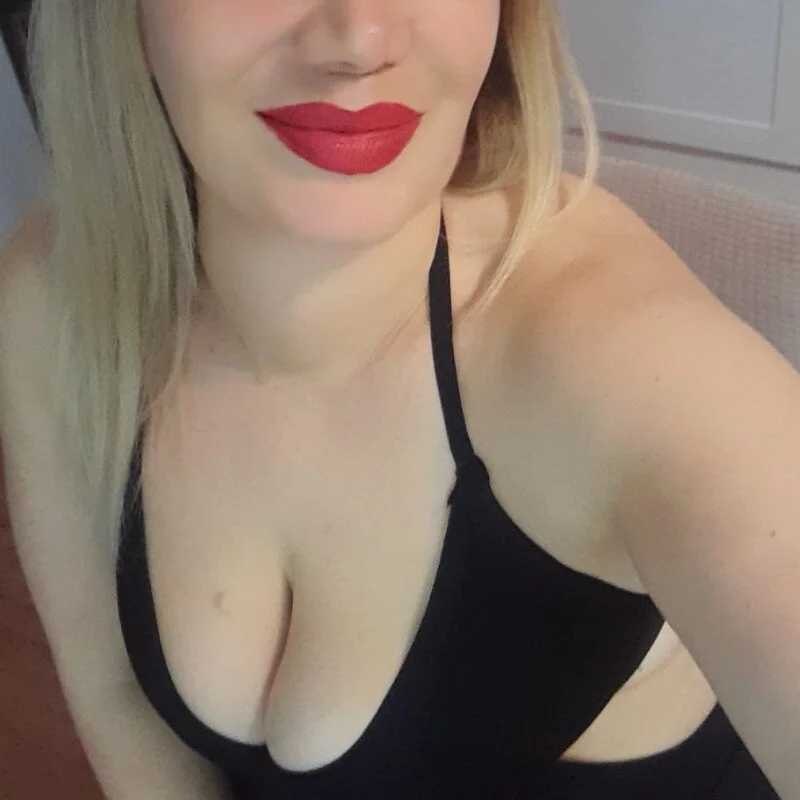 tanya07 — FansOnlyX creator profile