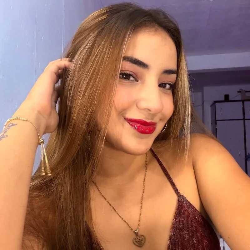 Bella-Saint — FansOnlyX creator profile