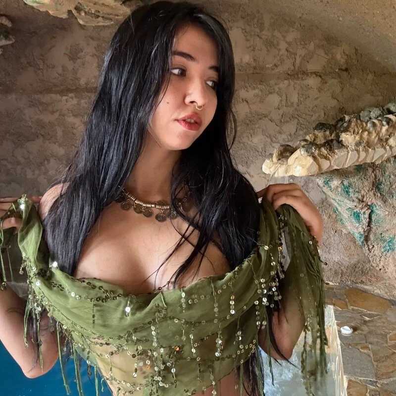 Loving_Ema_1 — FansOnlyX creator profile