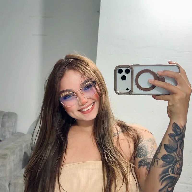 AnnyLopezzz_ — FansOnlyX creator profile