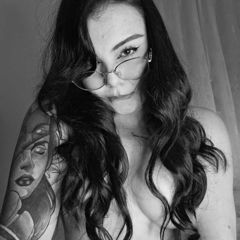 Julieth85_ — FansOnlyX creator profile