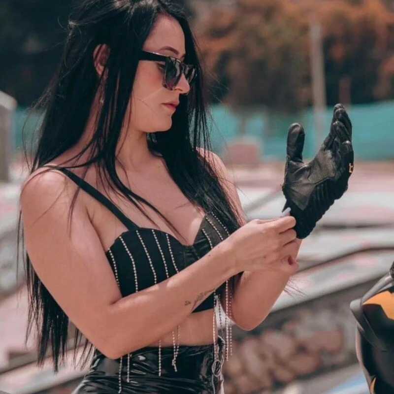Laura_Torres18 — FansOnlyX creator profile