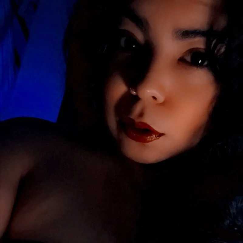 kimmiakiss22 — FansOnlyX creator profile