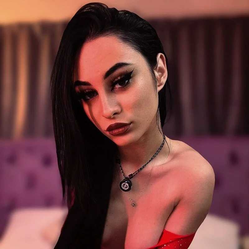 Saraiiangel — FansOnlyX creator profile