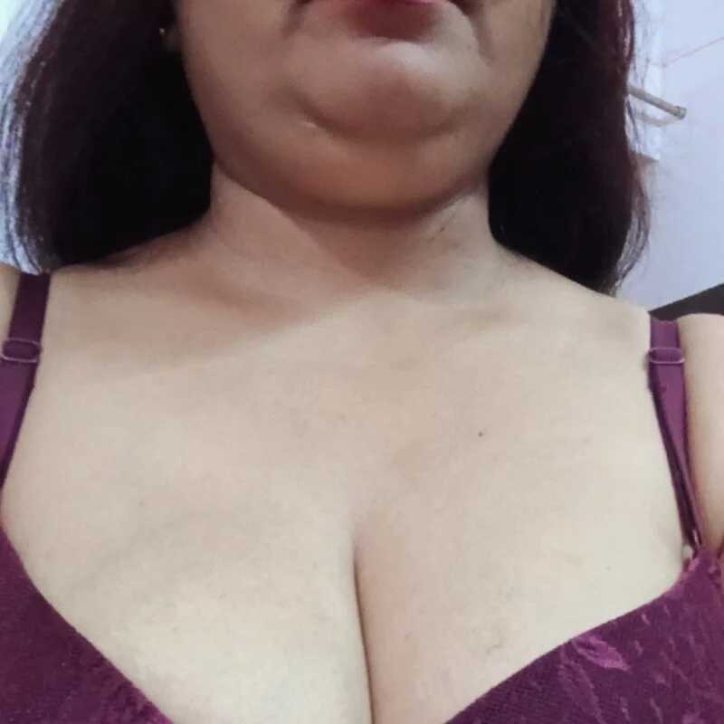 Renu_mam — FansOnlyX creator profile