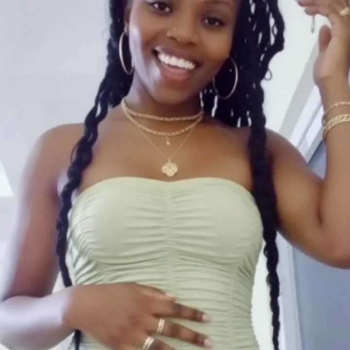 sexxyy_mia — FansOnlyX creator profile