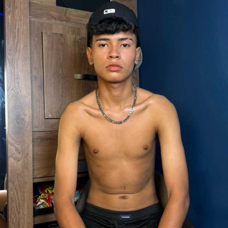 jacob_cum23 — FansOnlyX creator profile