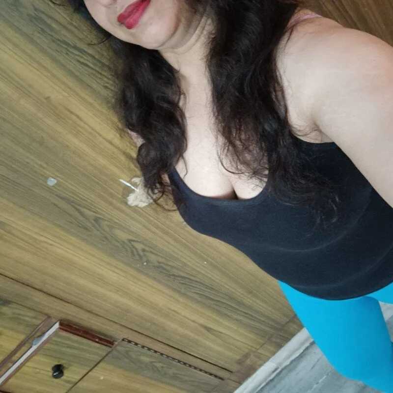 pooja_Rak — FansOnlyX creator profile