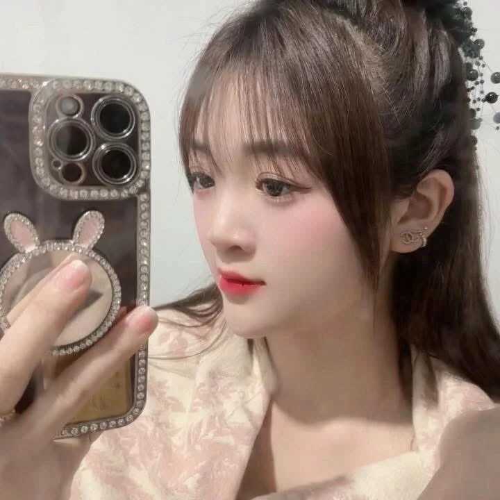 quynhkoolbae — FansOnlyX creator profile