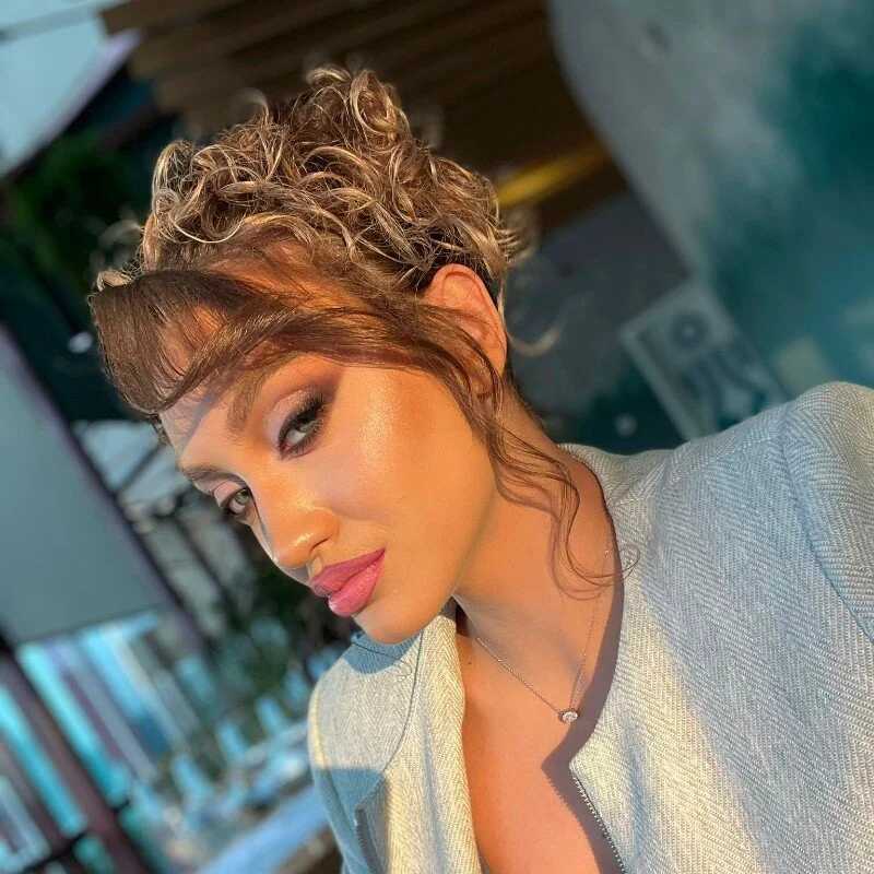 ArianaRhodes — FansOnlyX creator profile