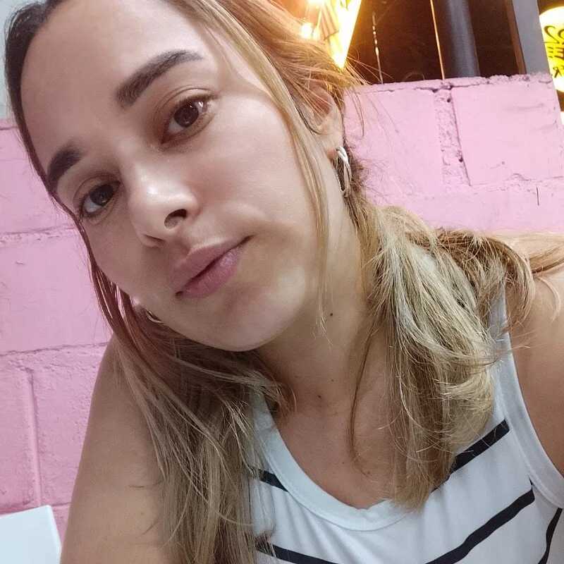 Amelia1_ — FansOnlyX creator profile