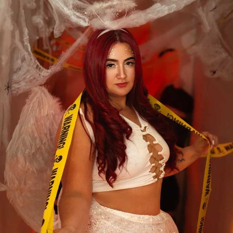 Victoria_Guzman — FansOnlyX creator profile