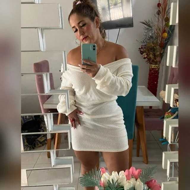 camile_milf — FansOnlyX creator profile