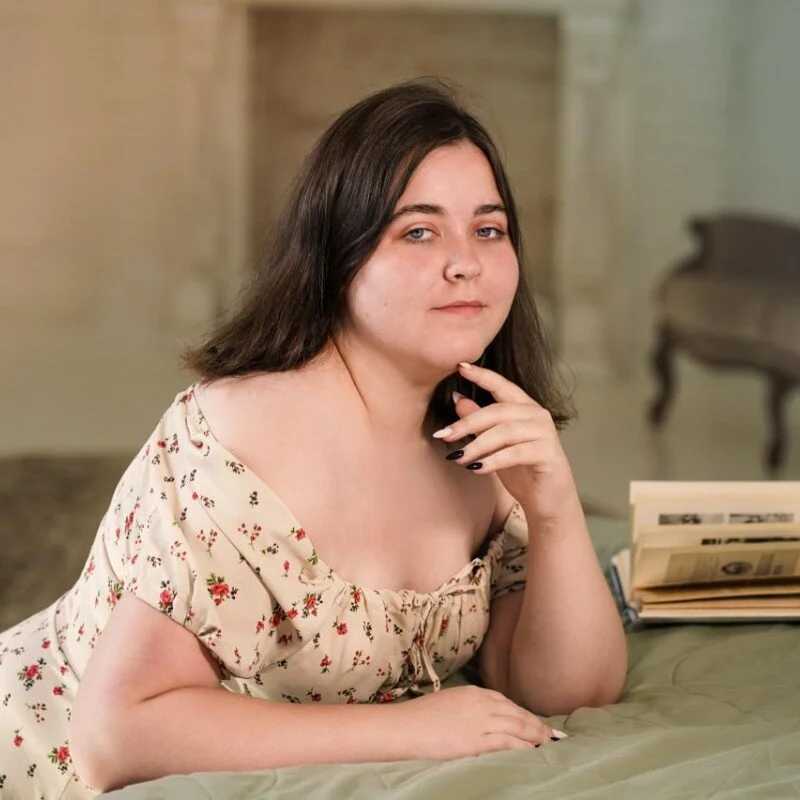 Estelle_Hicks — FansOnlyX creator profile