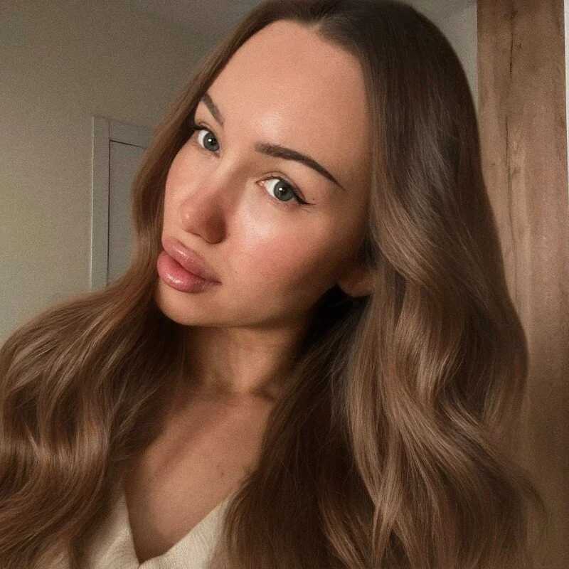 Amelia_Ray_ — FansOnlyX creator profile