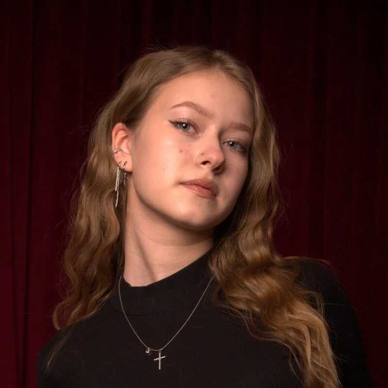 EveMundie — FansOnlyX creator profile