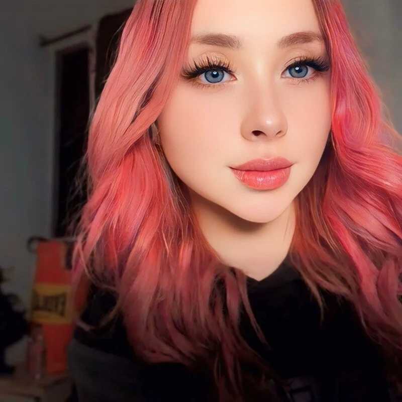 Sophia_LuxxX — FansOnlyX creator profile