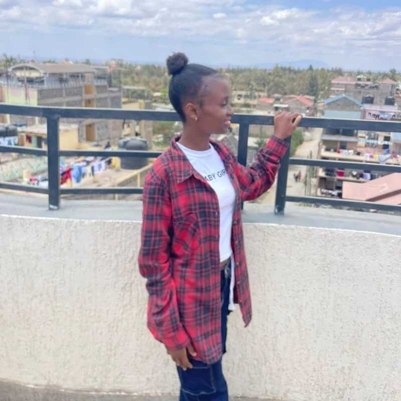 slim_daisy — FansOnlyX creator profile