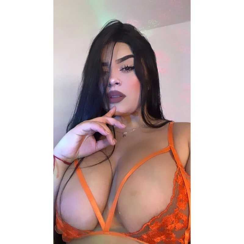 Kariina__69 — FansOnlyX creator profile