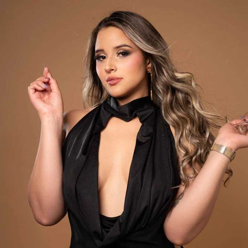 SunnyLuxxx — FansOnlyX creator profile