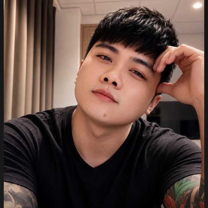 tw_wei520 — FansOnlyX creator profile