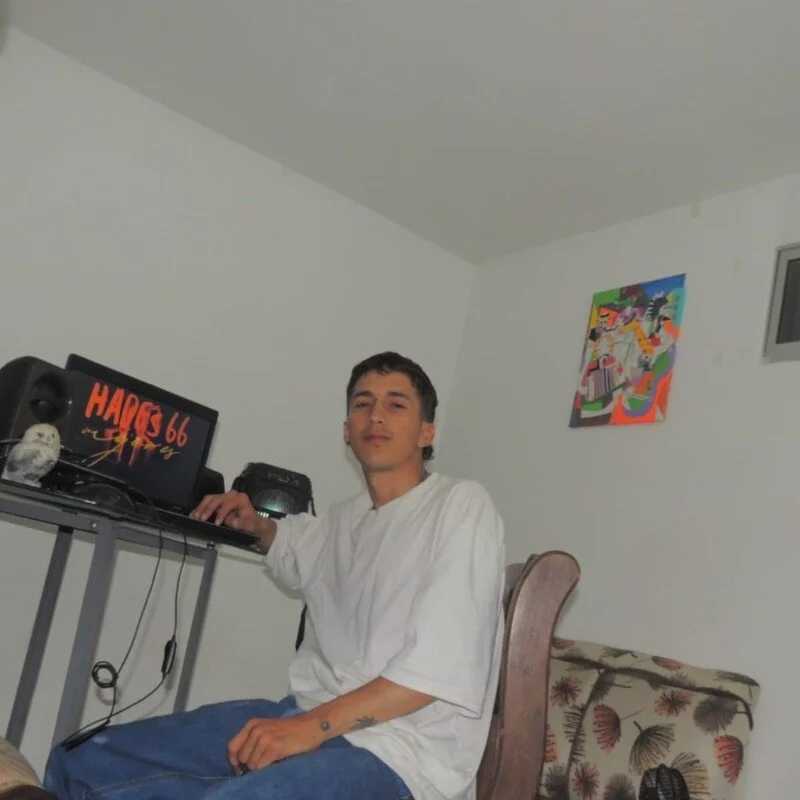 Carlos11123 — FansOnlyX creator profile