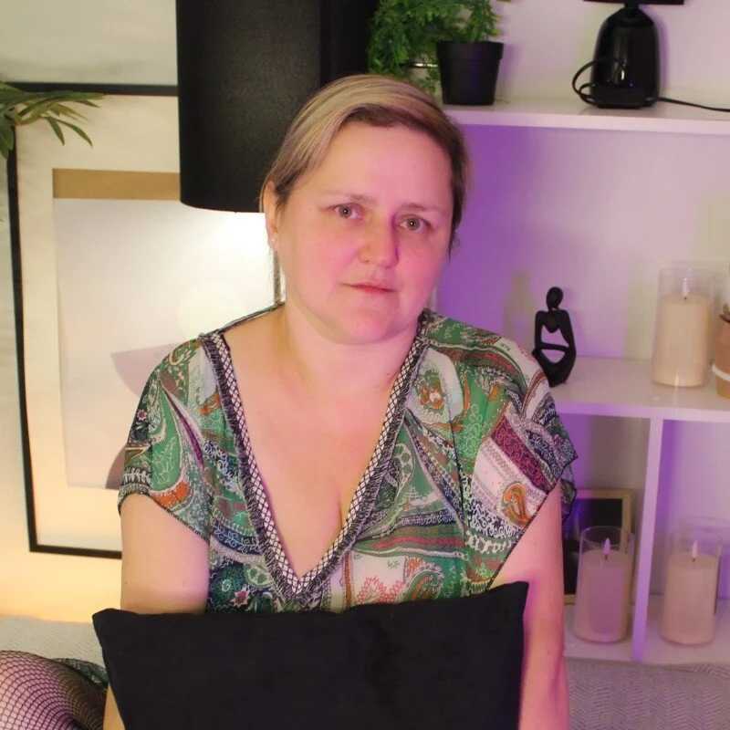 ScarlettSoft — FansOnlyX creator profile