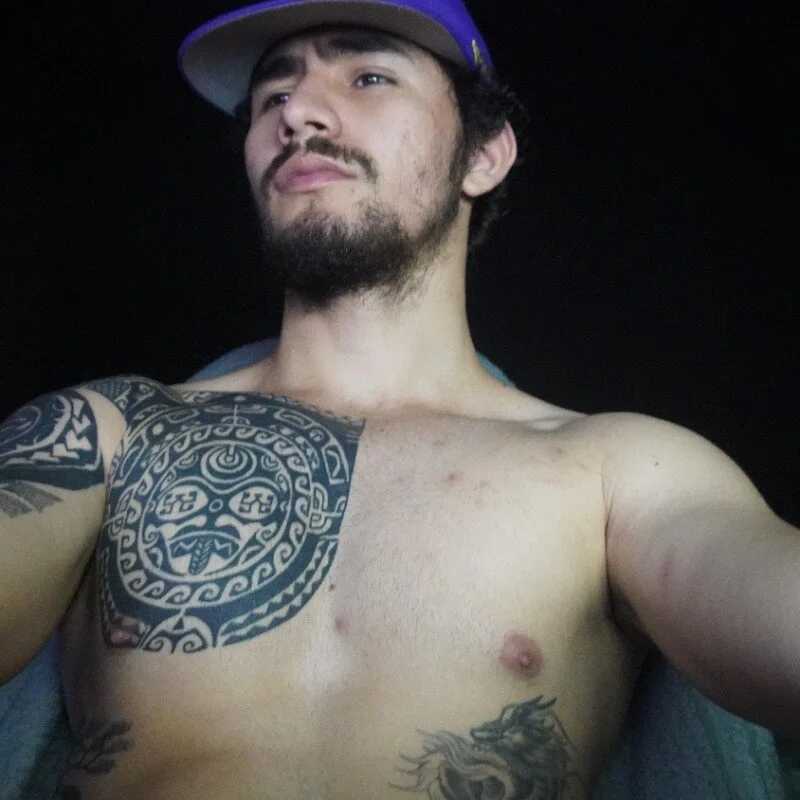 AXEL_AG5 — FansOnlyX creator profile