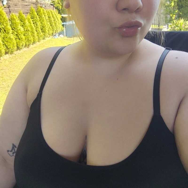 Frejaxx — FansOnlyX creator profile
