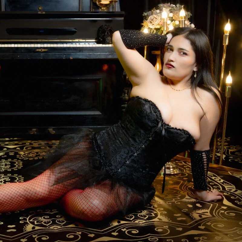 Zara_Monroe_ — FansOnlyX creator profile